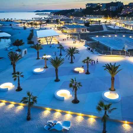 Ballerina-luxury & Modern, Sea View, Private Garage Parking, Eeasy Access To & Old Town * Спліт