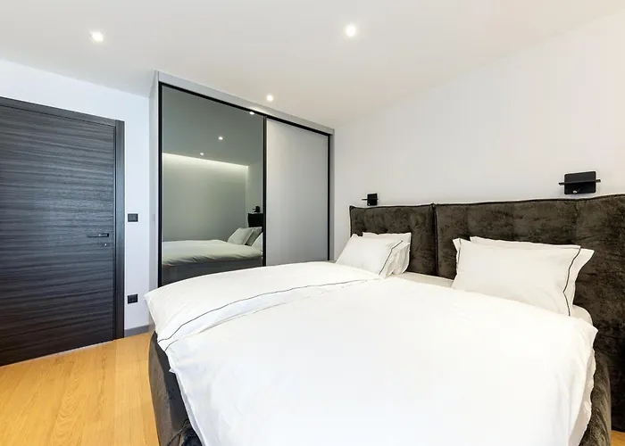 Ballerina-luxury & Modern, Sea View, Private Garage Parking, Eeasy Access To & Old Town *