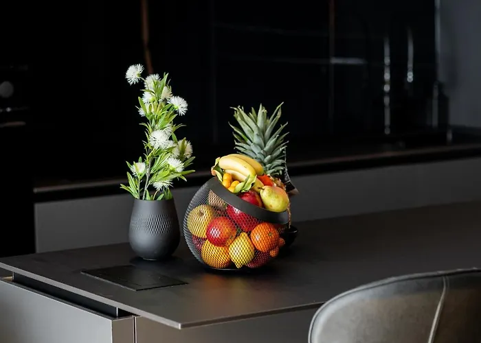 Apartment Ballerina-luxury & Modern, Sea View, Private Garage Parking, Eeasy Access To & Old Town