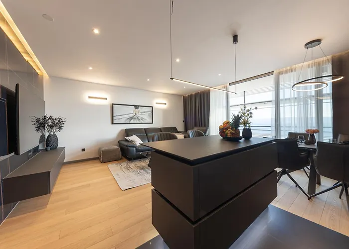 Ballerina-luxury & Modern, Sea View, Private Garage Parking, Eeasy Access To & Old Town Split
